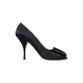 Prada Pumps aus Satin mit offener Zehenpartie Schwarz