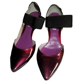 Décolleté Vic Matié in vernice rosso scuro