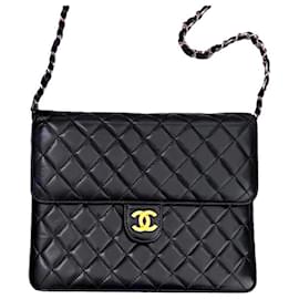 Borsa Chanel Classic Flap Trapuntata Nera in Pelle