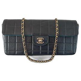 Chanel Borsa con barretta di cioccolato East West