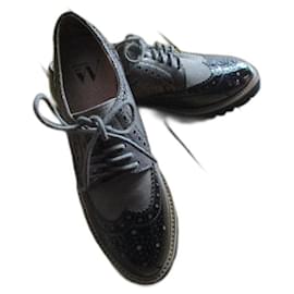 Vanessa Wu Scarpe stringate in pelle tricolore 36 - Autre Marque