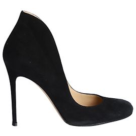 Gianvito Rossi ausgestellte Pumps mit runder Zehenpartie aus schwarzem Wildleder