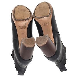 Bottines Chelsea festonnées Chloé en cuir noir