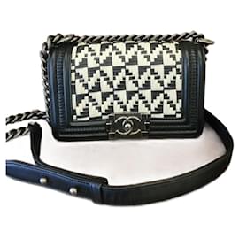 Chanel Borsa Mini Boy in Pelle Nera