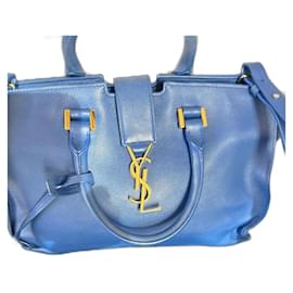 Sac cabas Yves Saint Laurent en cuir grainé bleu