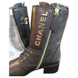 Stivaletti Chanel in pelle nera