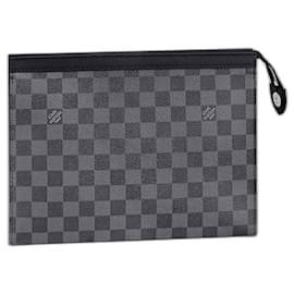 Louis Vuitton LV pochette voyage nouveau