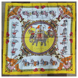 Sciarpa di seta Hermès Square 90 Caparissons di Francia e India