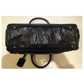 Borsa Prada in pelle nera