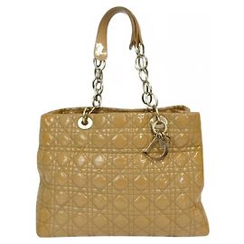 Borsa Christian Dior Soft Dior in pelle verniciata beige