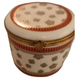 Boîte en porcelaine Raynaud pour Van Cleef & Arpels - Autre Marque