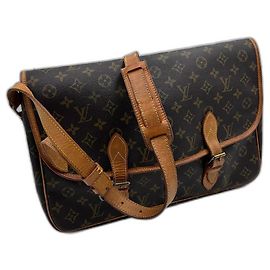 Louis Vuitton Gibecière Borsa a mano marrone in tela
