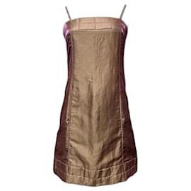 Vestido Chanel de lino rosa iridiscente