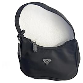 Borsa a spalla Prada nera in tela edizione 2000