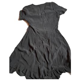 Zapa Kleid aus Seide in Schwarz mit kurzen Ärmeln 38