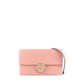 GUCCI - Bolso de hombro entrelazado en cuero texturizado rosa