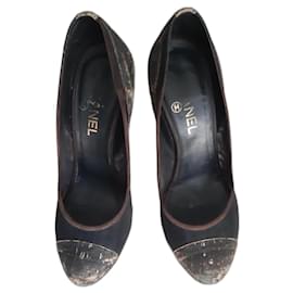 Décolleté Chanel in pelle marrone taglia 38
