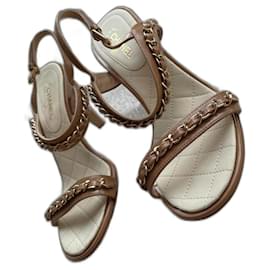 Chanel Kettensandaletten Absatz Beige Leder 36.5