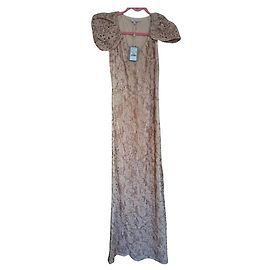 Vestido largo Hoss Intropia de lentejuelas y bordado a mano dorado