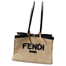 Fendi Peekaboo Iseeyou Bast Tasche Braun