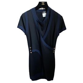 Chanel-Kaschmirkleid und Weste