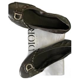 Bailarinas Dior de piel marrón oscuro