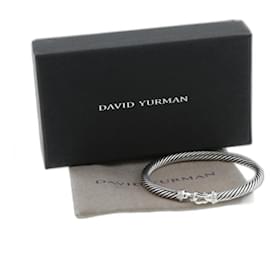 Bracciale con fibbia David Yurman Cable Collectibles in argento e diamanti