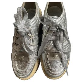 Chanel Creepers em couro metálico prata