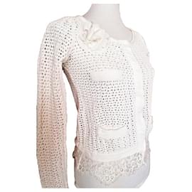 Twin Set Strickjacke aus weißer Baumwolle mit Rosenapplikation