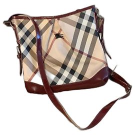 Borsa a tracolla Burberry in pelle rossa e beige