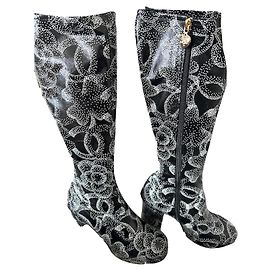 Botas altas Chanel Camellia Print de cuero negro EU37