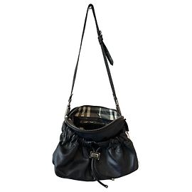 Burberry bag in black grained leather with shoulder strap