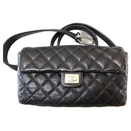 Marsupio Chanel in pelle di agnello nero