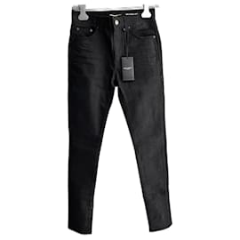 Vaqueros ajustados negros de denim Saint Laurent D05