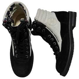Botas de combate Chanel de ante y lona negro