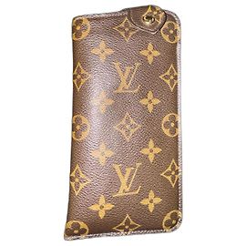 Louis Vuitton Estuche para gafas Toile Monogram Marrón