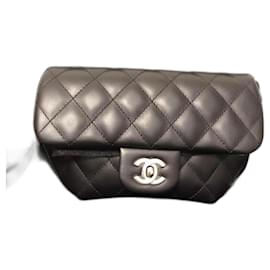 Chanel Bauchtasche aus Lammleder Schwarz