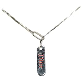 Collana con pendente Dior in argento con placca con logo
