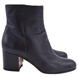 Gianvito Rossi Schwarze Lederstiefeletten mit dickem Absatz und seitlichem Reißverschluss. 35.5