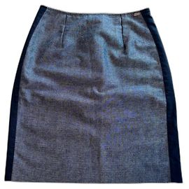 Falda Chanel azul de algodón con efecto denim talla 38