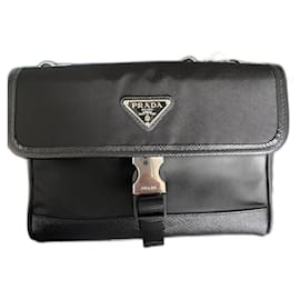 Borsa smartphone Prada in pelle nera