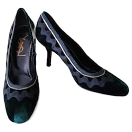Sapatos de Salto Yves Saint Laurent Veludo Verde Bordado Preto Corrente Dourada