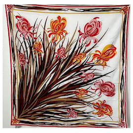 Splendido foulard in 100% cotone made in Italy, firmato EMILIO PUCCI.