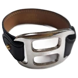 Bracelet Hermès Pagoda en cuir noir
