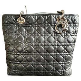 Christian Dior Handtasche aus blauem Leder 40
