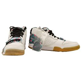 Sneakers Nike Air Floral Mid in pelle bianca Taglia 43
