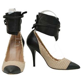 Décolleté Isabel Marant Gava in rafia e pelle beige e nera 40