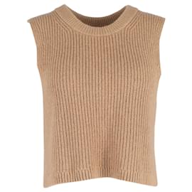 Altuzarra Perfekt, um jedem Ensemble einen Hauch raffinierter Eleganz zu verleihen.