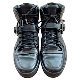 Gucci Stiefel aus schwarzem Leder