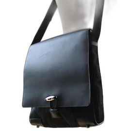 Bolso Montblanc Meisterstück de cuero y lona negro